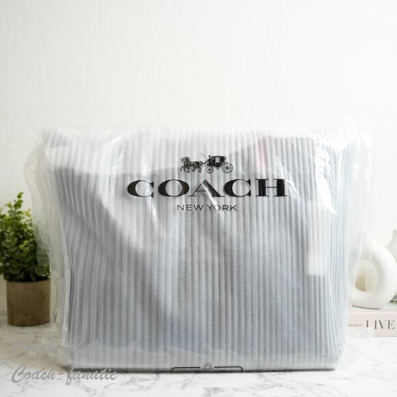 NWT Coach CJ486 Canvas Tote 38 Tote Bag in Black *SEALED* - Picture 7 of 10